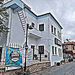 Hadrianus Hotel